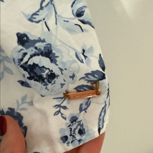 Tahari White and Blue Floral Kids Dress - Picture 3 of 4